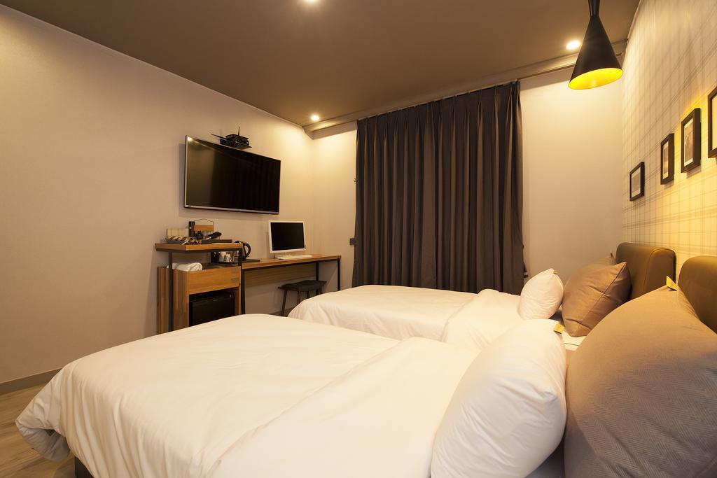 Hotel Gray Changwon Extérieur photo