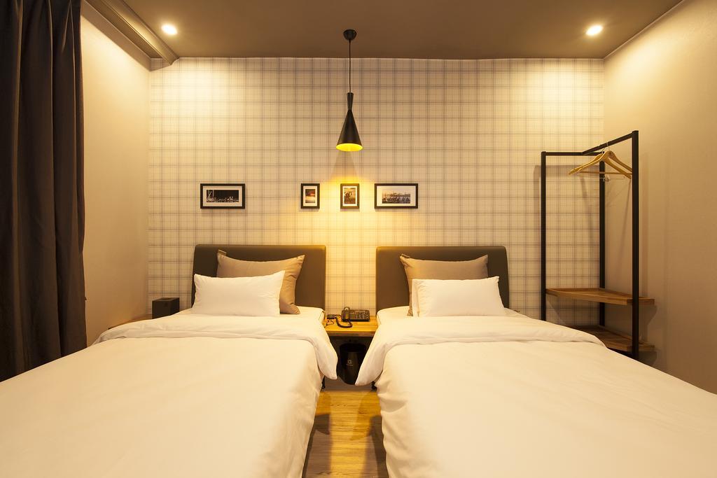 Hotel Gray Changwon Extérieur photo